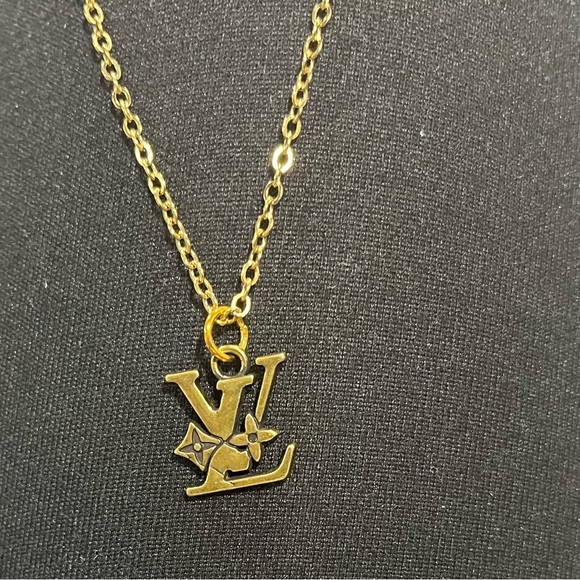 Louis Vuitton Gold Authentic Charm - Picture 2 of 4